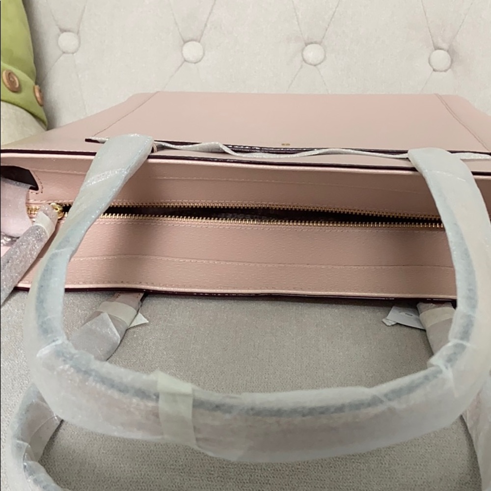 NWT Kate spade Newyork leather tote - Picture 9 of 9